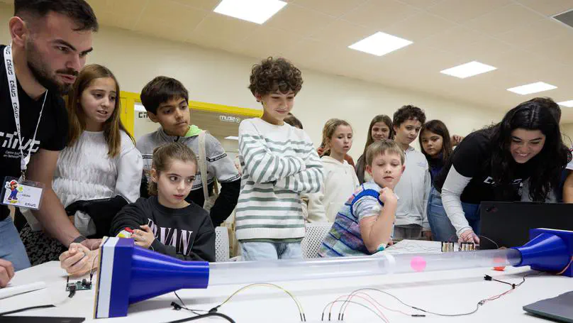 Team Members at CiTIUS Bring Biomedical Engineering Closer to the Public